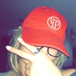 Meet your Posher, Jillian